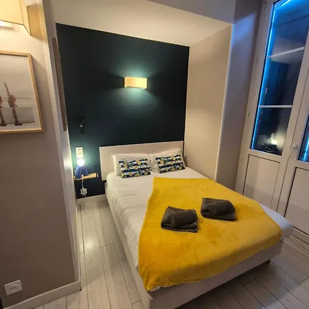 Saint Hotel 2*